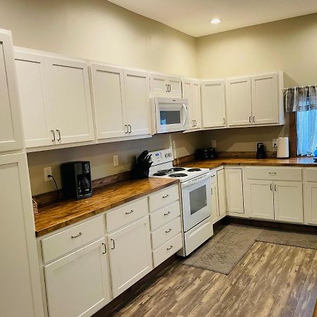 Modern Farmhouse 3 Bed, 2 Bath Apartment, Sleeps 7, Lots Of Space, Steps To Downtown, Honeywell & Eagles Theater Wabash Eksteriør billede