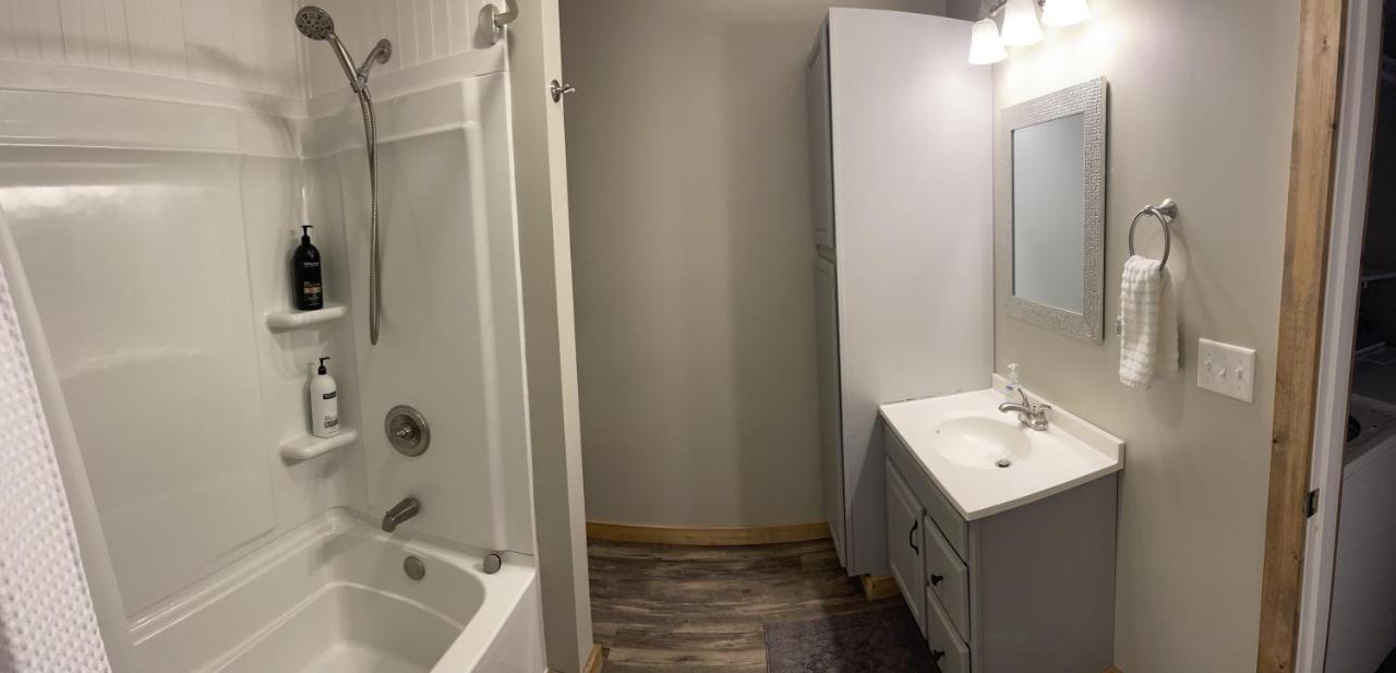 Modern Farmhouse 3 Bed, 2 Bath Apartment, Sleeps 7, Lots Of Space, Steps To Downtown, Honeywell & Eagles Theater Wabash Eksteriør billede