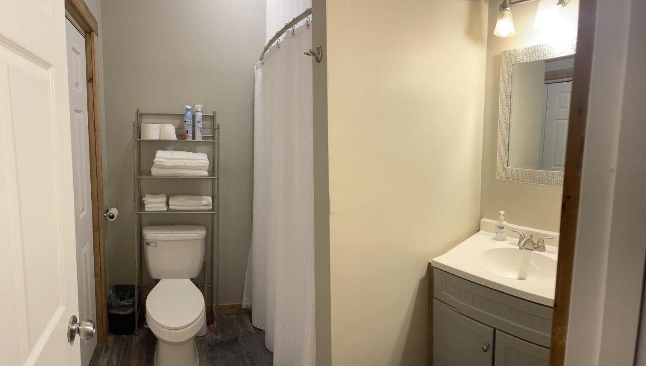 Modern Farmhouse 3 Bed, 2 Bath Apartment, Sleeps 7, Lots Of Space, Steps To Downtown, Honeywell & Eagles Theater Wabash Eksteriør billede